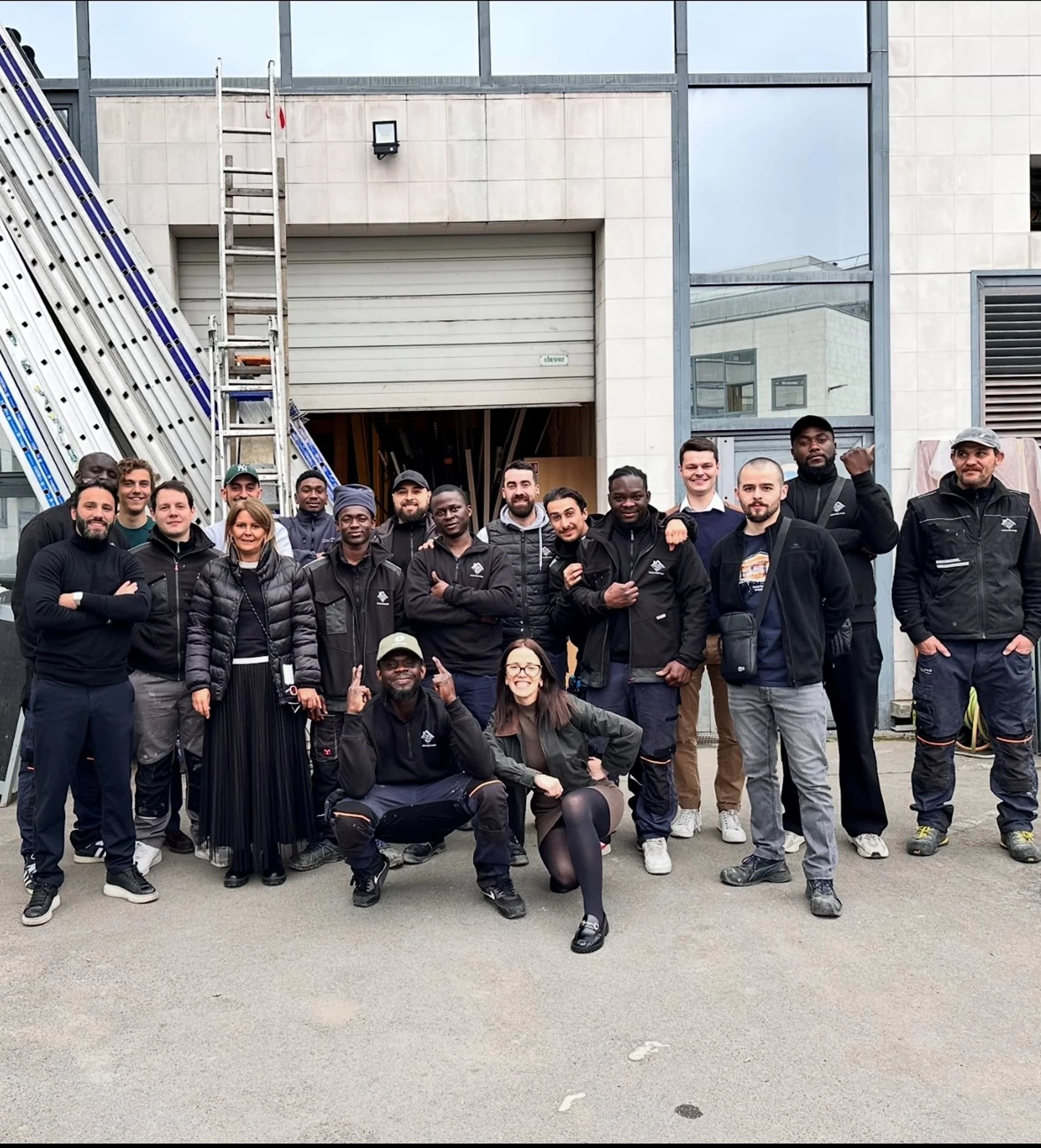 L'équipe Technic Pro à Clichy — 32 artisans du bâtiment